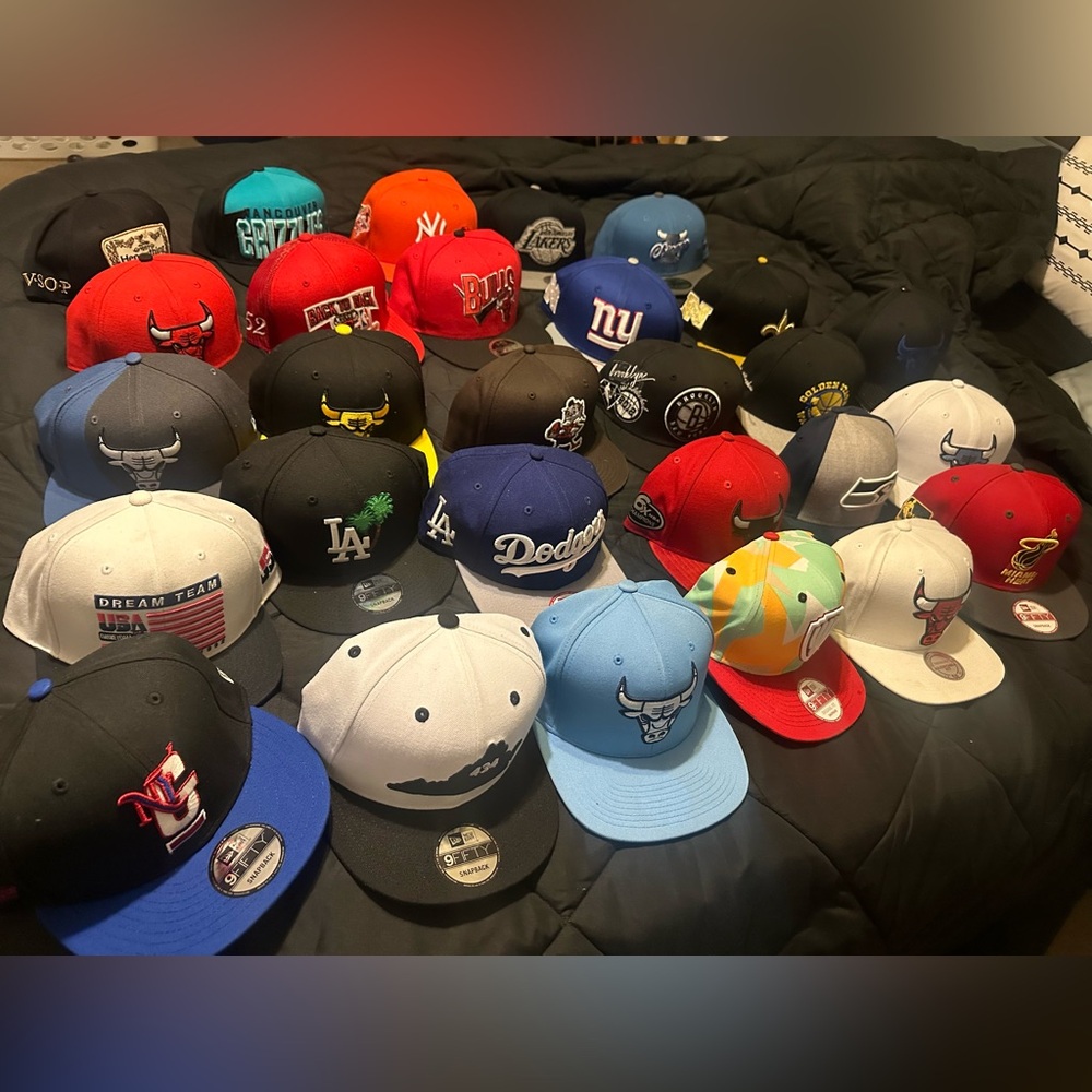 Snapback hats